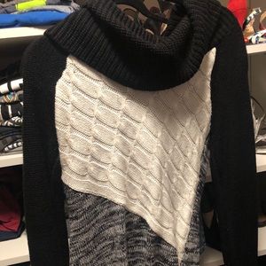 The Limited Black Gray Cream Sweater